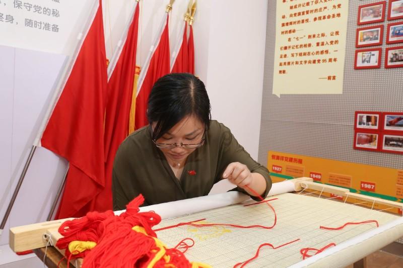 邪恶冥刻 十三号孩子游戏画面
